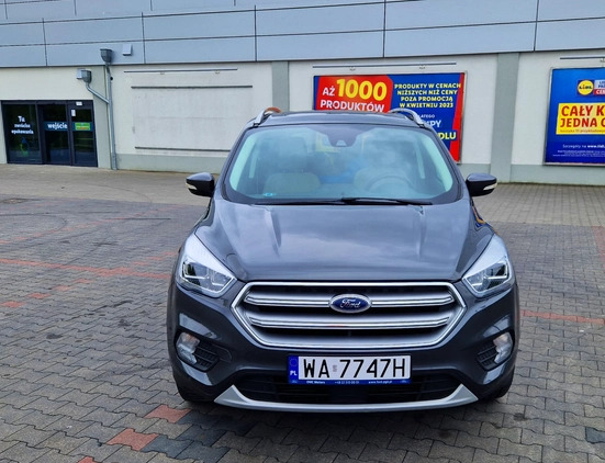 Ford Kuga cena 61900 przebieg: 120000, rok produkcji 2017 z Warszawa małe 211